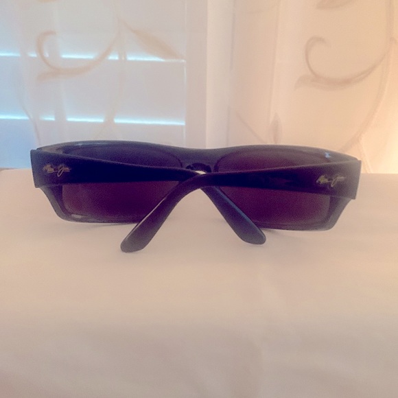 Maui Jim Accessories Mens Maui Jim Sunglasses Black With Case And